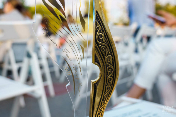 Журналисты и блогеры могут подать работы на конкурс &laquo;Хрустальное перо&raquo; до 24 апреля