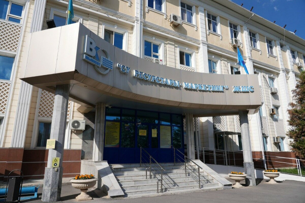 На госкаравай рот не разевай!
