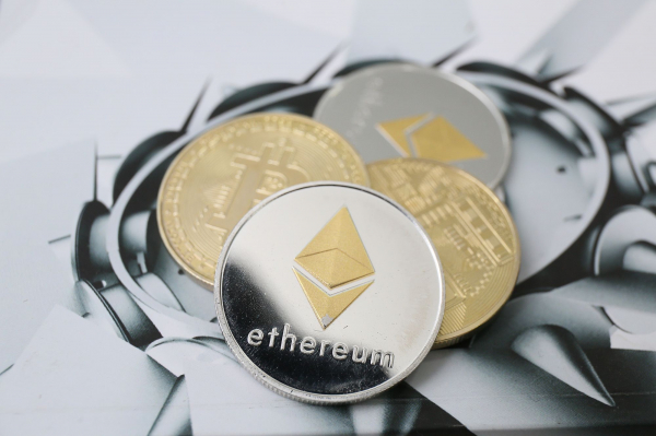 Ethereum вытянул рынок криптовалют в зону роста