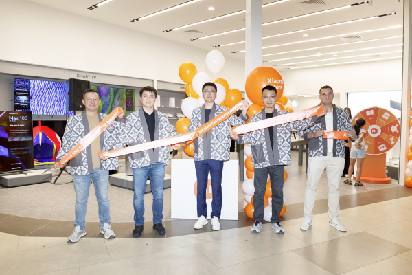 Компания Xiaomi открыла первый фирменный Xiaomi Store в Казахстане в ТРЦ Aport Mall East