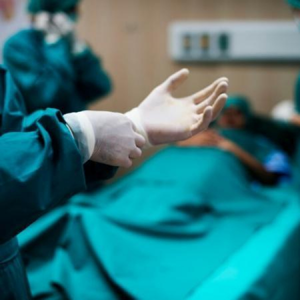 Казанские хирурги удалили опухоль на лицевом нерве, от которой отказались в других клиниках