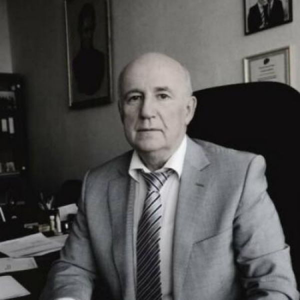 На 80-м году ушел из жизни профессор КФУ Владимир Чугунов