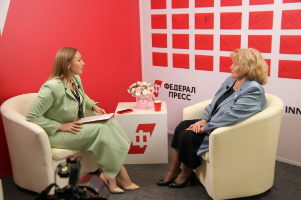 &laquo;Ум, талант и профессионализм&raquo;: Людмила Бабушкина оценила форум женщин-предпринимателей на ИННОПРОМе