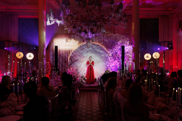 На гала-ужине Radio Monte Carlo представили обновленную статуэтку премии BraVo