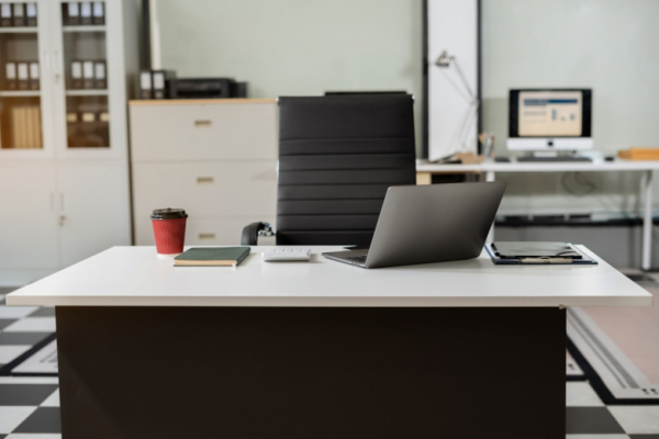 Врач объяснила, почему аллергия может проявляться острее в офисе