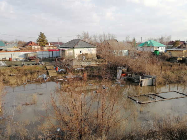 В Орске произошел прорыв дамбы