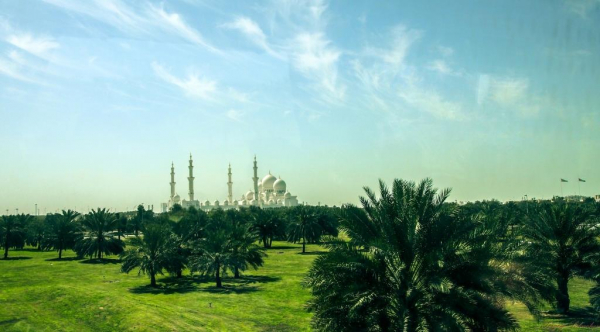 Российские туристы помогли семье из Франции заселиться в отель в Дубае