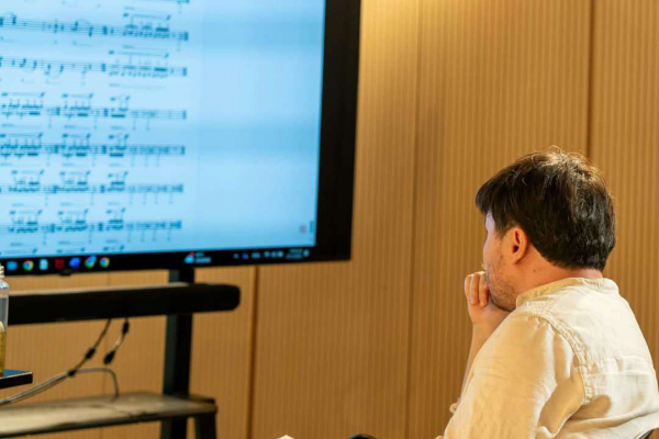 Известный казахстанский композитор провел творческие мастер-классы в Гонконге
