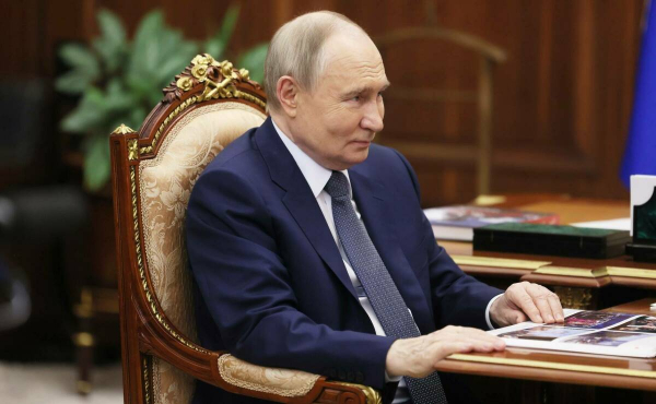 Путин наградил семью татарстанцев медалью ордена &laquo;Родительская слава&raquo;