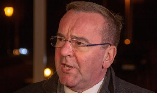 Глава Минобороны Германии назвал конфликт на Ближнем Востоке катастрофой для мировой экономики