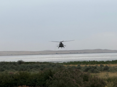 Поиски пропавшего военного вертолета продолжаются в Алматинской области