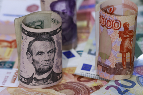 Доллар маловероятно дойдет до 100 рублей к концу года