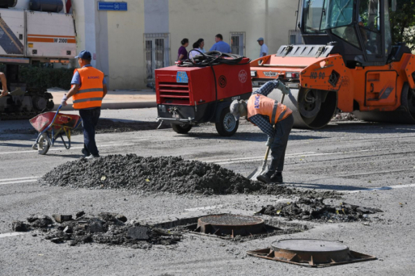 В Казахстане утверждены профстандарты в сфере строительства автодорог