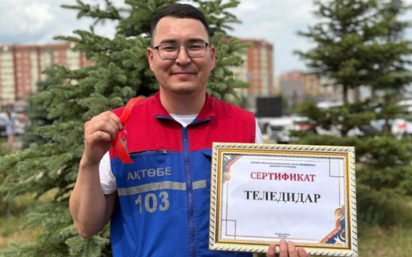 Врачи к своему празднику получили арендное жилье, поликлиники - машины скорой