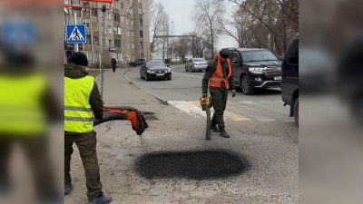 Павлодар внедряет инновацию: ремонт дорог теперь быстрее и эффективнее даже в минусовую температуру