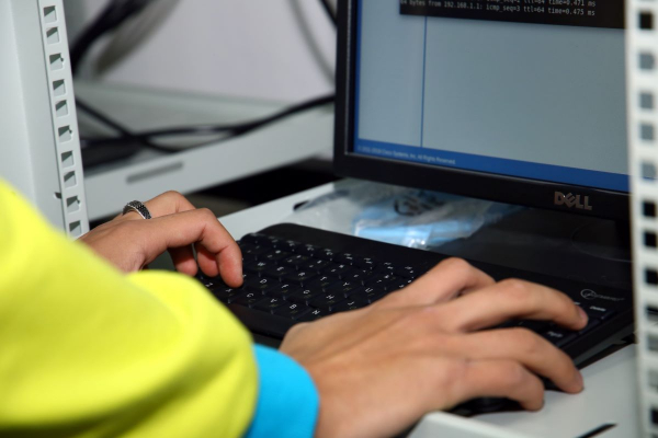 Абитуриенты могут подать заявки на поступление в колледжи через eGov.kz