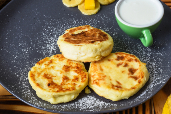 Банан в деле: 3 десерта за 15 минут &mdash; вафли, ПП-мусс с какао, оладьи