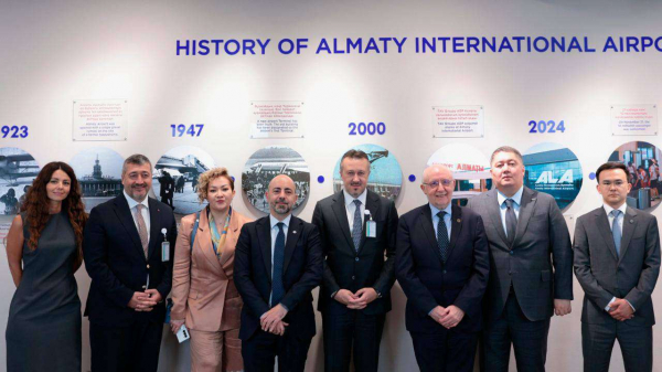 Президент Международного аэропорта Алматы Гокер Косе провёл встречу с главой ICAO Сальваторе Шаккитано