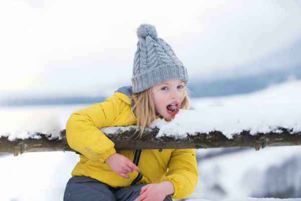 Россиянам объяснили, почему есть снег опасно