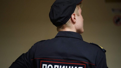Студентка из Казани потеряла сотни тысяч рублей, продлив "договор услуг сотовой связи" 13/04/2026 – Новости